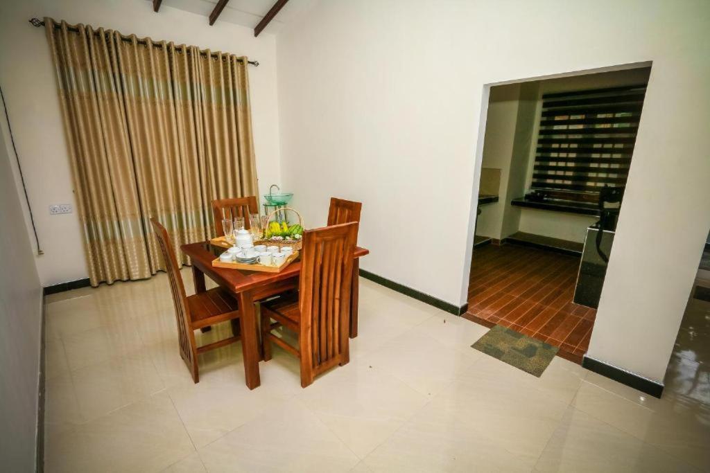 Mount Pleasant Ella Apartment Luaran gambar